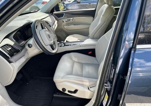 Denim Blue Metallic 2023 Volvo XC90 B6 Plus 7-Seater