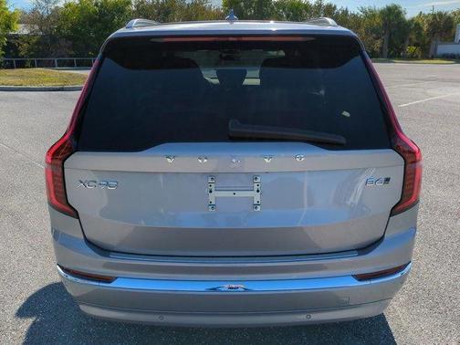 2026 Volvo XC90 B6 Plus 7-Seater