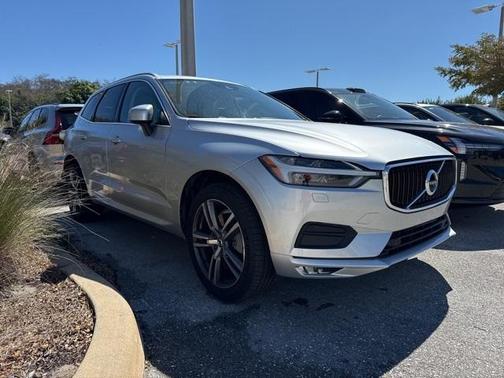 2020 Volvo XC60 T6 Momentum