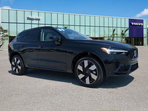 2025 Volvo XC60 Plug-In Hybrid T8 Plus