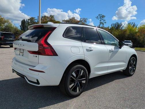 2026 Volvo XC60 B5 Core