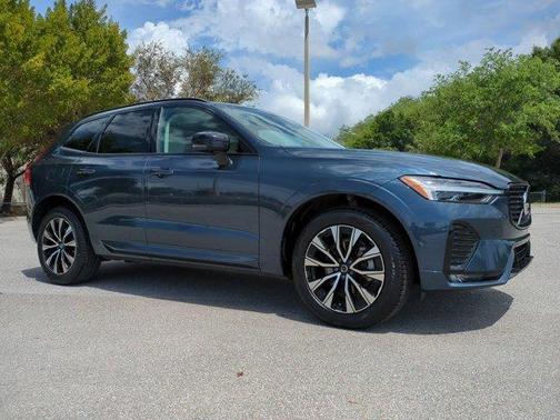 Denim Blue Metallic 2023 Volvo XC60 B5 Plus Dark Theme