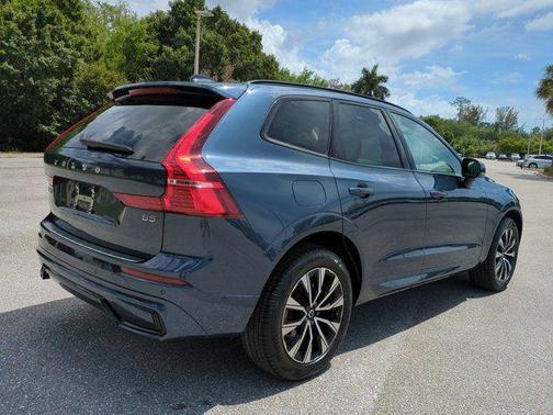Denim Blue Metallic 2023 Volvo XC60 B5 Plus Dark Theme