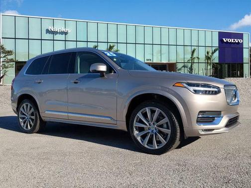 2025 Volvo XC90 B5 Core