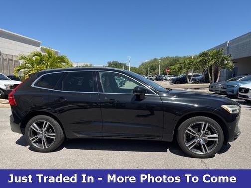 2019 Volvo XC60 T5 Momentum