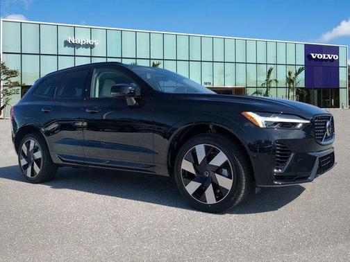 2025 Volvo XC60 Plug-In Hybrid T8 Plus