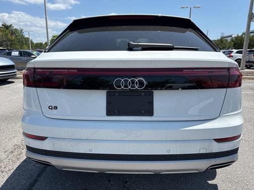 2024 Audi Q8 55 Premium