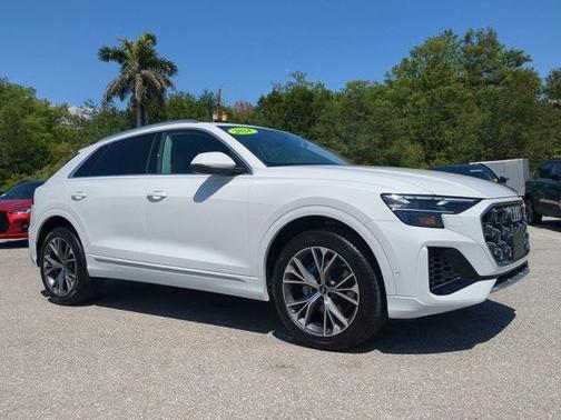 2024 Audi Q8 55 Premium