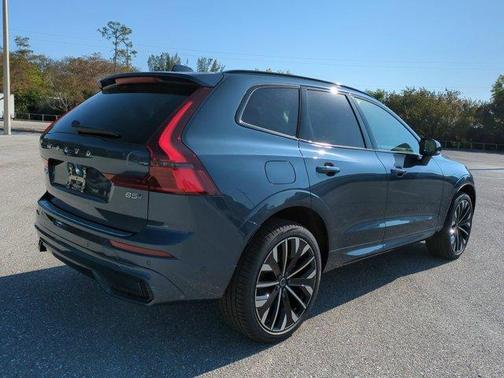 2026 Volvo XC60 B5 Ultra