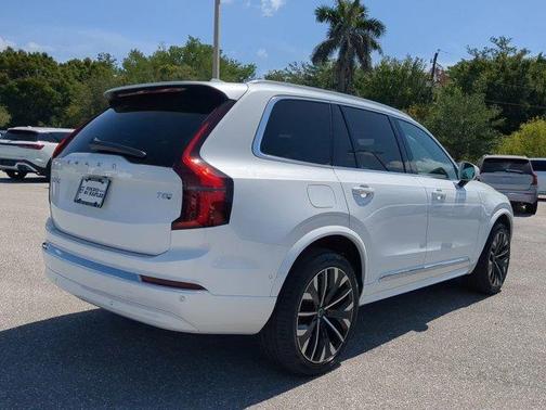 2025 Volvo XC90 Plug-In Hybrid T8 Plus 7-Seater