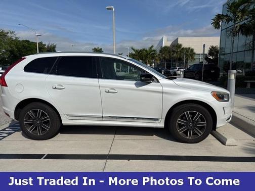 2017 Volvo XC60 T5 Dynamic