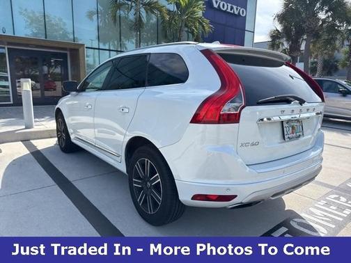 2017 Volvo XC60 T5 Dynamic