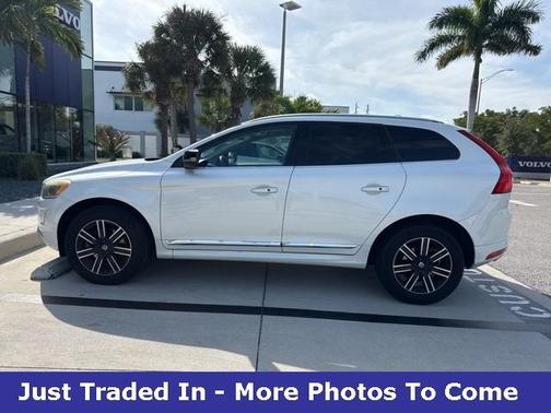 2017 Volvo XC60 T5 Dynamic