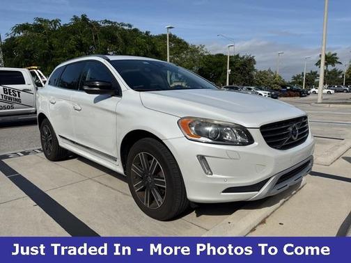 2017 Volvo XC60 T5 Dynamic