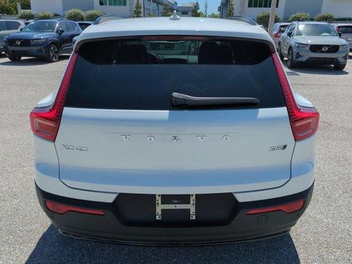 Crystal White 2026 Volvo XC40 B5 Plus