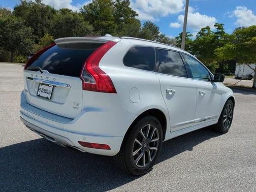 2017 Volvo XC60 T6 Dynamic