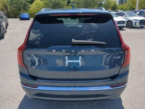 2025 Volvo XC90 Plug-In Hybrid T8 Plus 7-Seater