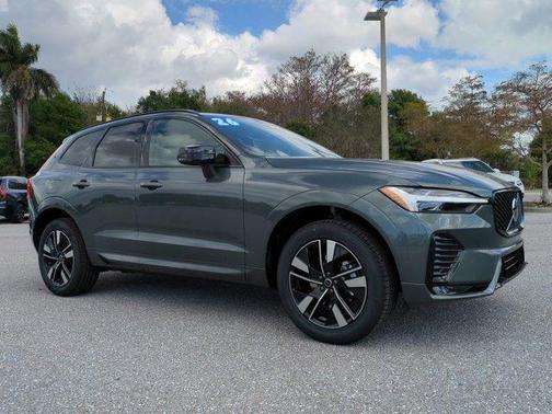 2026 Volvo XC60 B5 Core