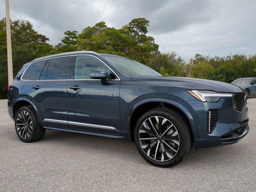 Denim Blue Metallic 2026 Volvo XC90 B6 Plus 7-Seater