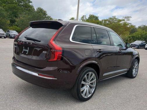 2025 Volvo XC90 B5 Core