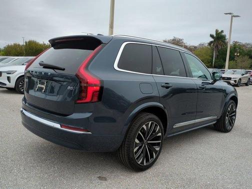 2026 Volvo XC90 B5 Core