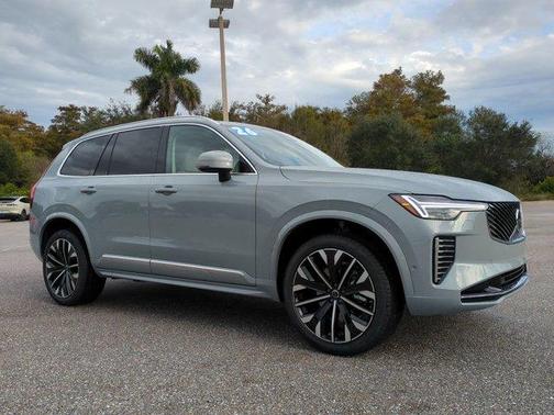 2026 Volvo XC90 B6 Ultra 7-Seater