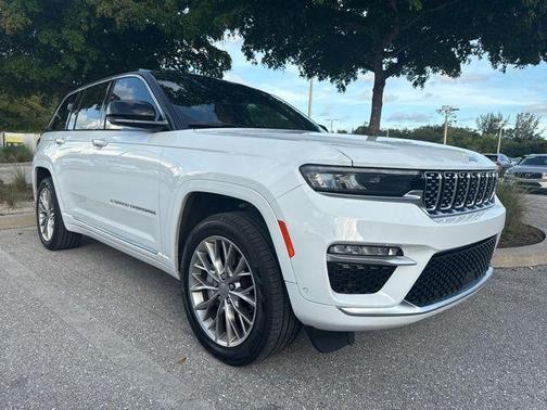 Bright White Clearcoat 2025 Jeep Grand Cherokee Summit