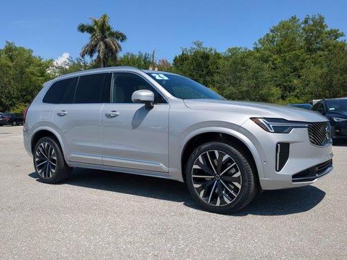 2025 Volvo XC90 Plug-In Hybrid T8 Plus 7-Seater