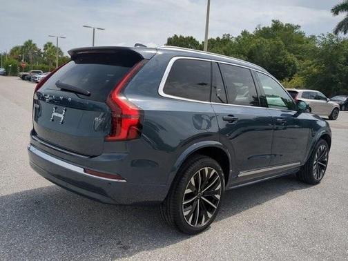 2026 Volvo XC90 B6 Plus 7-Seater
