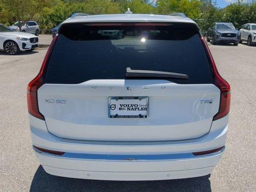 2025 Volvo XC90 Plug-In Hybrid T8 Plus 7-Seater