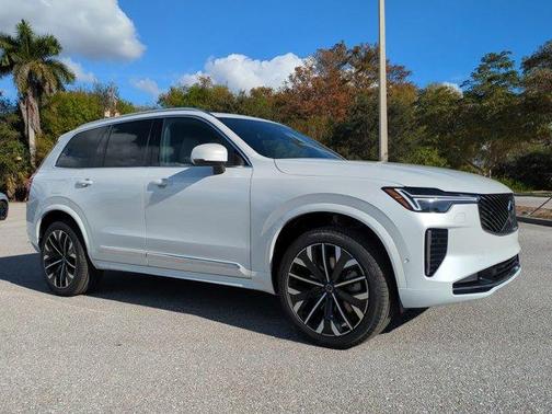 2026 Volvo XC90 Plug-In Hybrid T8 Plus 7-Seater