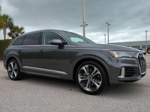 2021 Audi Q7 55 Prestige