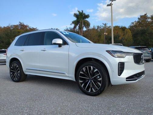 2026 Volvo XC90 B6 Ultra 7-Seater