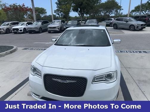 2018 Chrysler 300 Limited