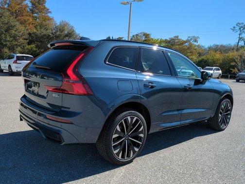 2026 Volvo XC60 B5 Ultra