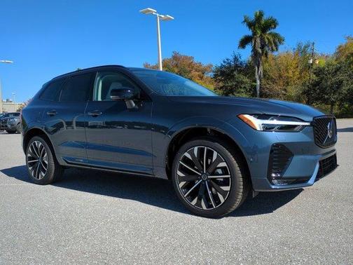 2026 Volvo XC60 B5 Ultra