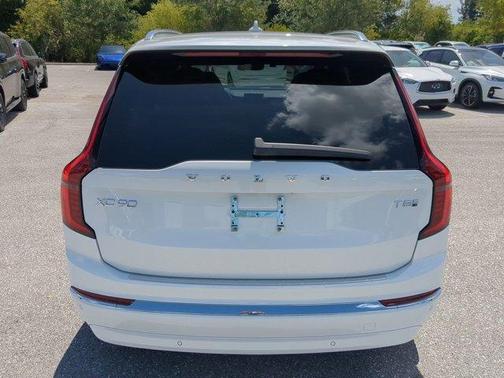 2025 Volvo XC90 Plug-In Hybrid T8 Plus 7-Seater