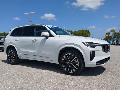2025 Volvo XC90 Plug-In Hybrid T8 Plus 7-Seater