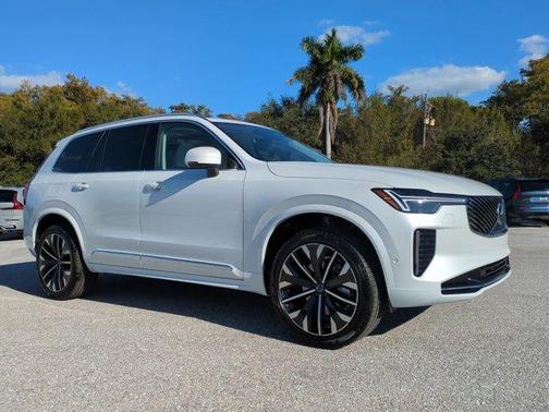 2026 Volvo XC90 B6 Ultra 7-Seater