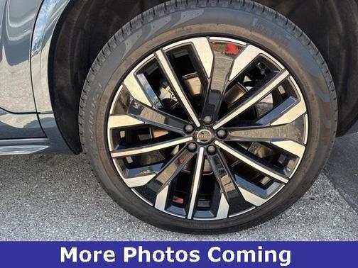2025 Volvo XC90 Plug-In Hybrid T8 Ultra 7-Seater