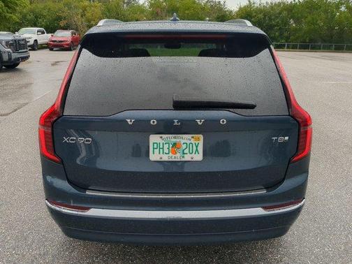 2025 Volvo XC90 Plug-In Hybrid T8 Ultra 7-Seater