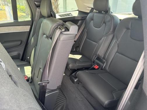 2025 Volvo XC90 Plug-In Hybrid T8 Ultra 7-Seater