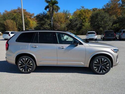 2026 Volvo XC90 B6 Ultra Dark Theme 7-Seater