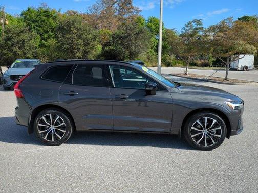 2026 Volvo XC60 B5 Ultra