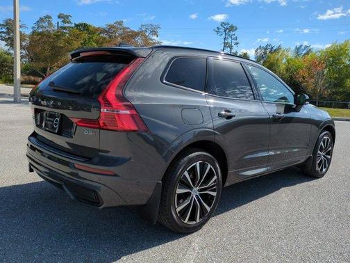 2026 Volvo XC60 B5 Ultra