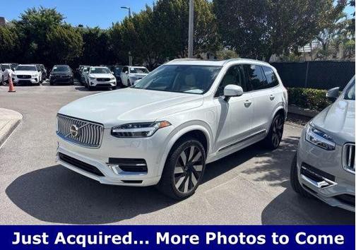2024 Volvo XC90 Recharge Plug-In Hybrid T8 Plus 6 Passenger