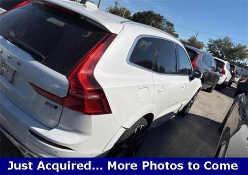 2023 Volvo XC60 B5 Ultimate Bright Theme