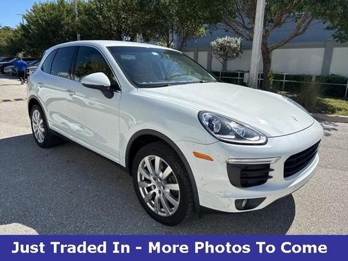 2016 Porsche Cayenne Base