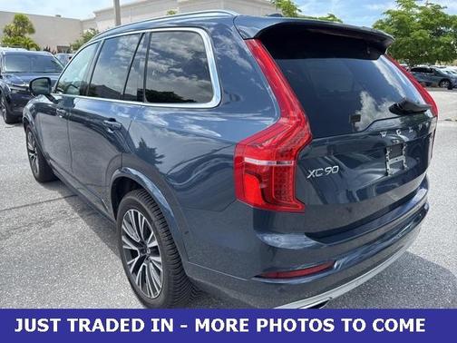 2020 Volvo XC90 T6 Momentum 7 Passenger