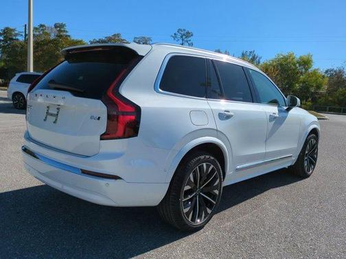 2026 Volvo XC90 B6 Ultra 7-Seater